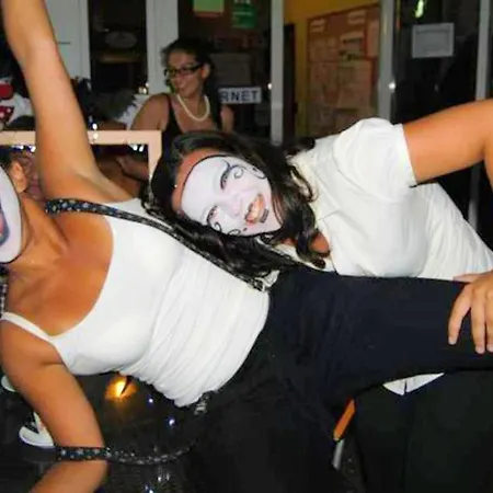 Charming In With Shared Pool Dom wakacyjny *