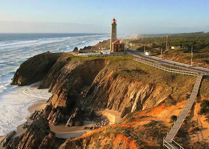 Casa de Férias Charming In With Shared Pool *