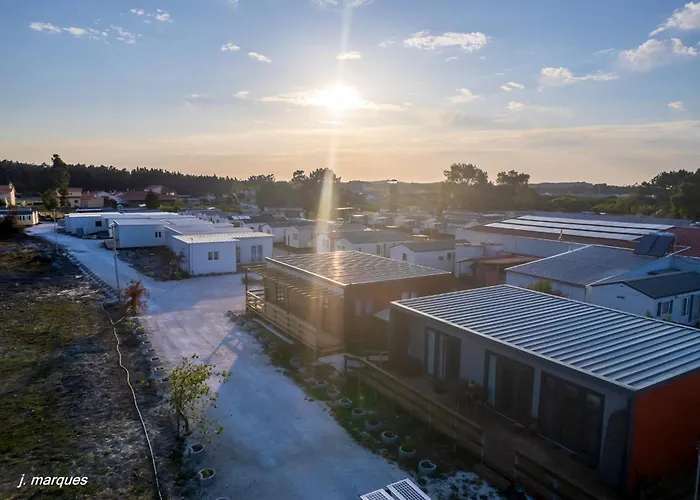 Casa de Férias Charming In With Shared Pool *